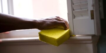 How To Deep Clean Your House In One Day