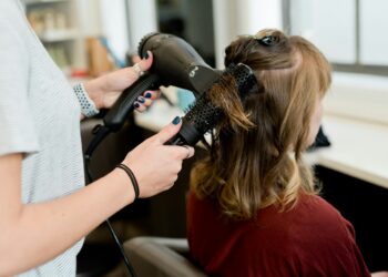 How to Choose the Right Hair Dryer for Your Hair