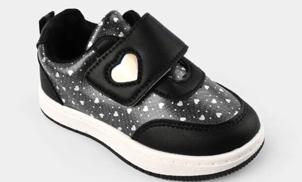 From Casual to Party: Must-Have Shoes Every Girl Needs